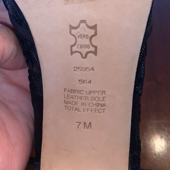 Apostrophe 3 inch heels size 7, midnight, black/blue - Picture 8 of 10